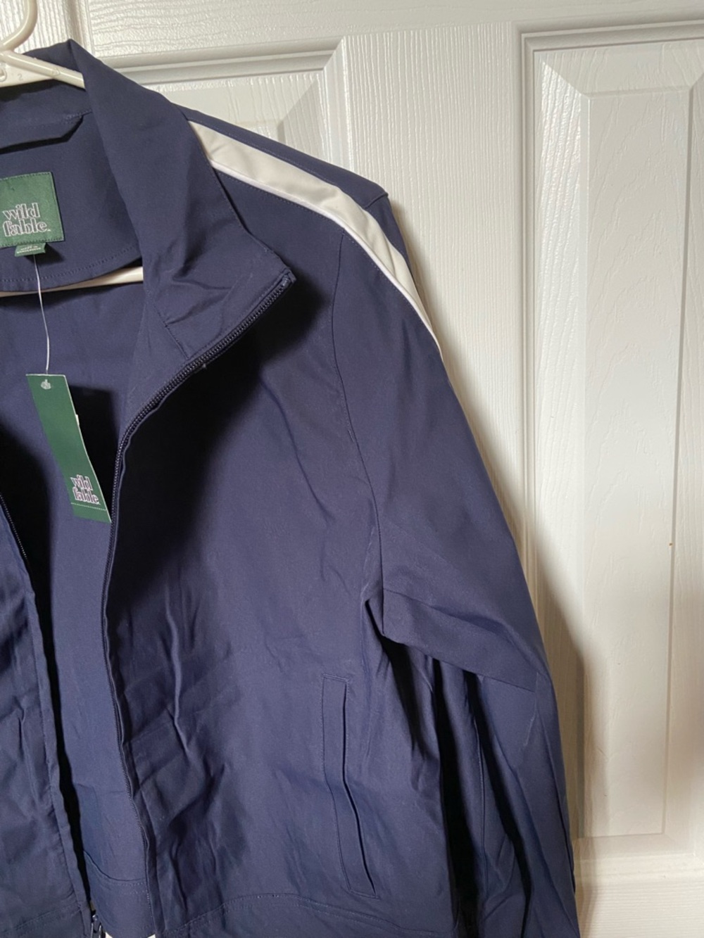 Wild Fable women’s Navy Blue Jacket with White Stripe size M - Picture 8 of 11